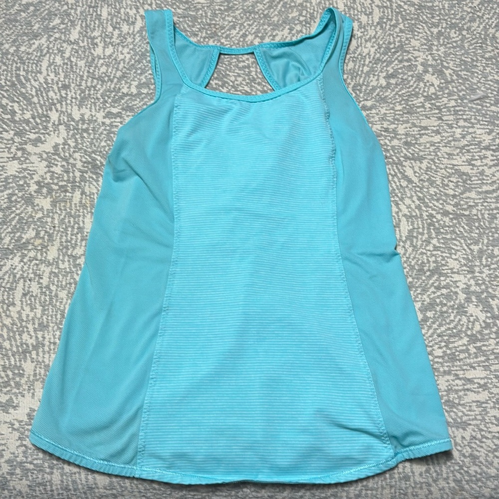 Lululemon size 4 light blue tank top